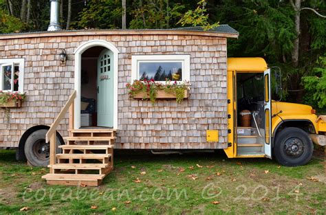 House Bus - Tiny House Swoon