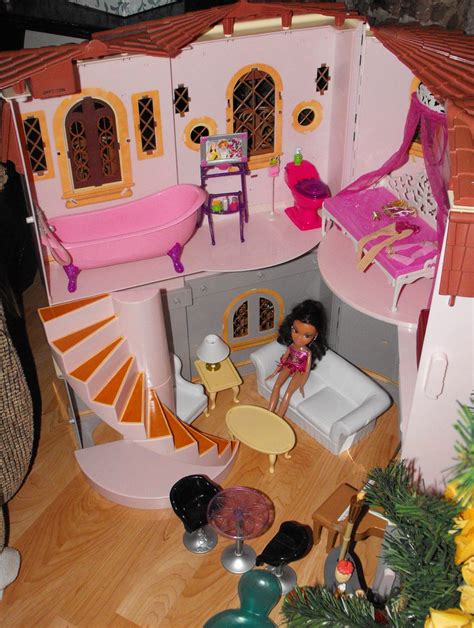 Bratz Mansion The Livingroom Set Was Purchased With A Vint Flickr