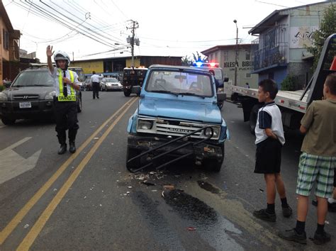 Conductor Ebrio Provoca Accidente Múltiple En Barrio Cuba