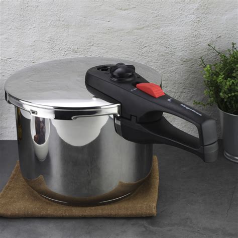 Magefesa Practika Plus Super Fast Pressure Cooker Off