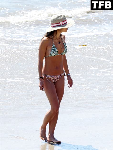 Jordana Brewster And Mason Morfit Enjoy The Morning On The Beach In Santa Barbara 16 Photos