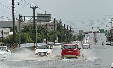 豪雨襲台中海線 大甲多處積淹水 生活 自由時報電子報