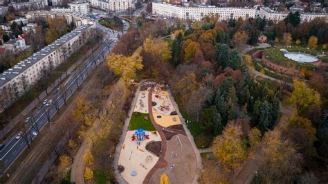 Warszawa Tak wygląda zmodernizowany plac zabaw w parku Żeromskiego