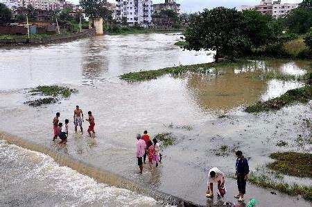 Subarnarekha river: Dam water released to clean Subarnarekha ...