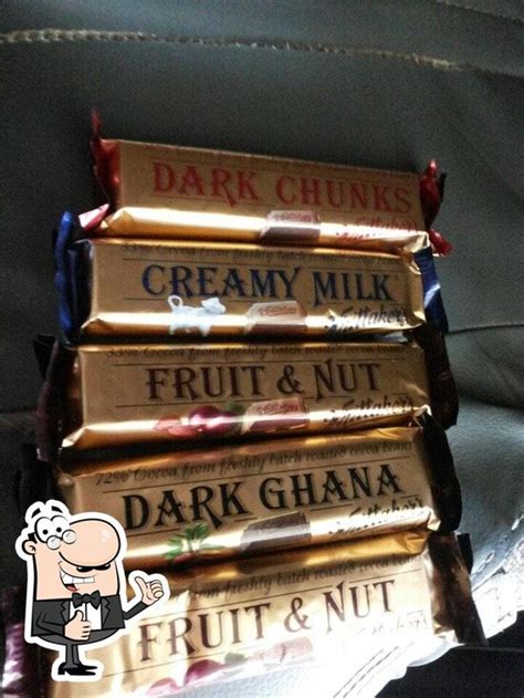 famous amos central jakarta plaza senayan lt  unit