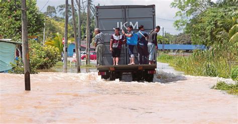 Batu Pahat Berjaga Jaga Hadapi Susulan Banjir Fenomena Air Pasang