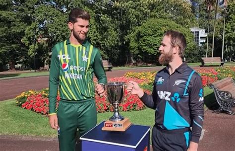 Pakistan Vs New Zealands T20 Series Trophy Unveiled Such Tv