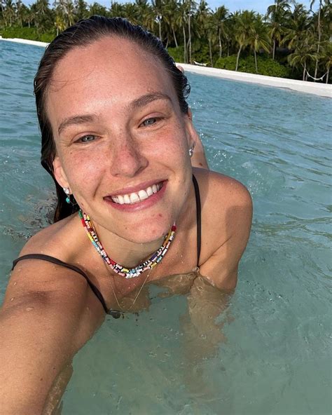 Bar Refaeli Sexy Ass And Feet In Bikini Photos The Fappening