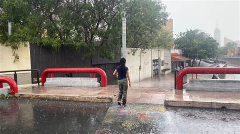 Se Registra Fuerte Lluvia Y Granizo En Monterrey Abc Noticias