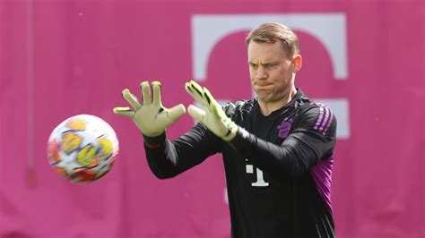 Fc Bayern Manuel Neuer Fit F R Arsenal Kracher San Trainiert Bei