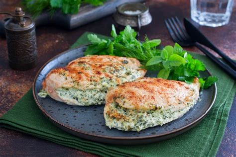 Gefüllte Hähnchenbrust mit Spinat Knoblauch und Käse