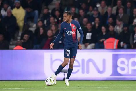 PSG Enrique Est Fan Du Nouveau Bradley Barcola Clickpresse