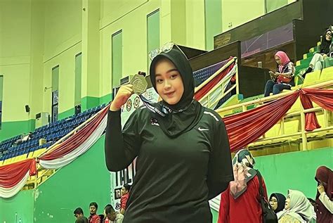 Atlet Taekwondo Unm Persembahkan Medali Perak Piala Kemenpora Ri