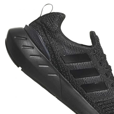 Adidas Swift Run Cblack Cblack Grefiv Suffern