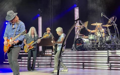 Reo Speedwagon Blows The Red Off The Redrocks Of Southern Utah At