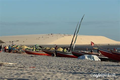 A Duna de Jericoacoara e o ritual sagrado do pôr do sol