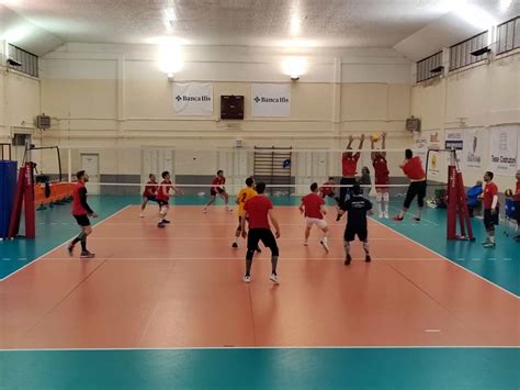 Per Il Volley Letojanni C L Allenamento Congiunto Con Raffaele Lamezia