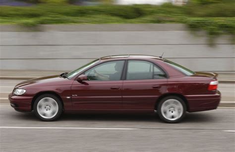 Vauxhall Omega Saloon (1994 - 2003) Photos | Parkers