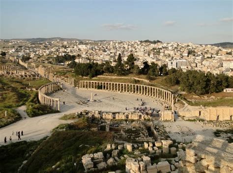 Desde Ammán Jerash Castillo de Ajloun o Umm Qais Tour privado