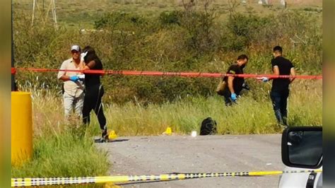 Dejan el cuerpo de un hombre a la orilla de la carretera a Cuauhtémoc