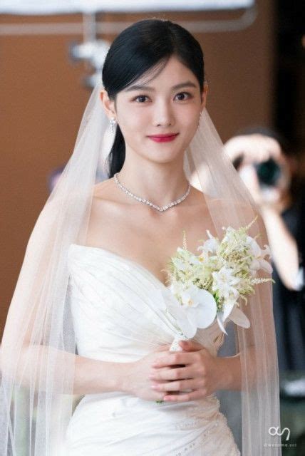 マイデーモンキムユジョンついにソンガンと結婚ドレス姿は純白の女神 エンタメ 写真 goo ニュース