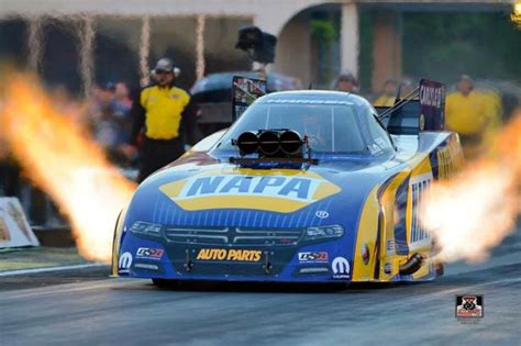 Ron Capps And Crew In The Napa T F Funny Car At The Southern Nationals