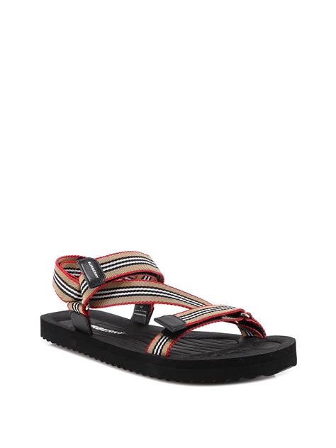 Sandals Burberry Velcro Strap Rubber Sandals 8027399