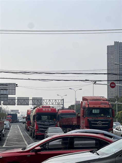 上海外环隧道封闭施工后首个早高峰：郊环隧道浦西往浦东方向流量翻倍新浪财经新浪网