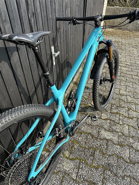 Yeti Cycles ARC Größe L XC Maschine Fox Factory Powermeter Renthal