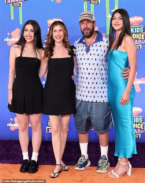 Adam Sandler and Family Attend 2024 Kids' Choice Awards - Bintano