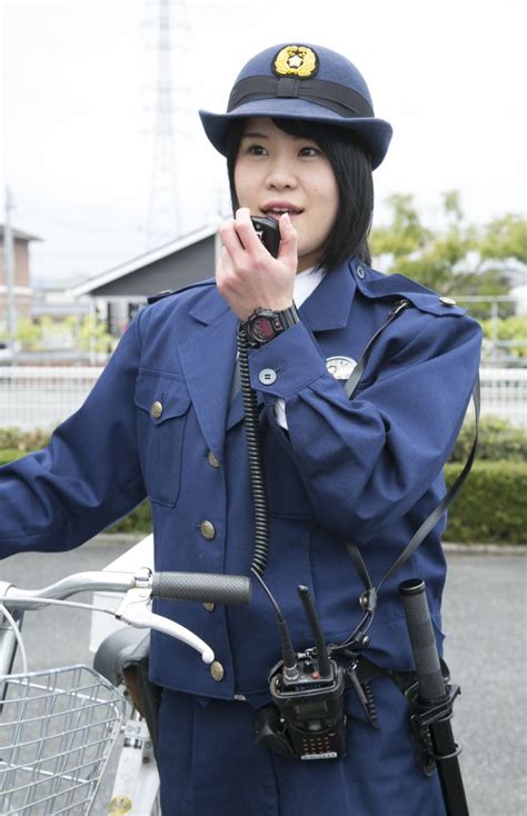 ボード「law Enforcement Un」のピン 女性警官 女性 仕事 女性警察官