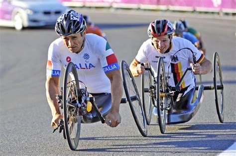 La storia di Alex Zanardi e le condizioni a più di tre anni dall incidente