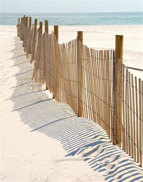 Dune Fence On Beach Slatted Sand Dune Fence Leading To Pretty