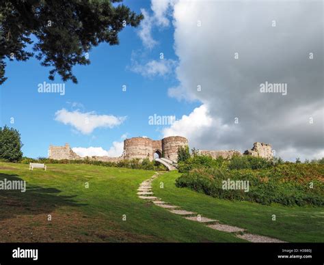 Ancient Ruins at Beeston Castle Stock Photo - Alamy