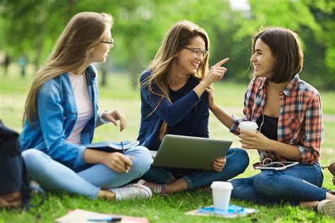 Por qué las familias anfitrionas no cobran The Lemon Tree Education