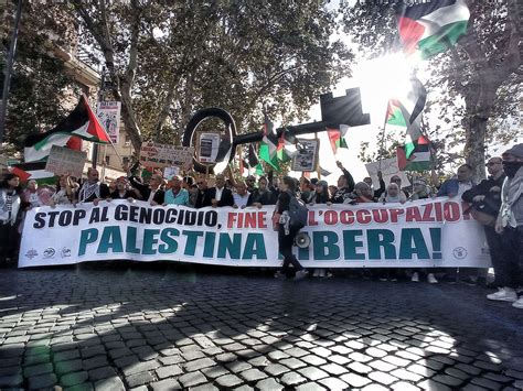 Si è rotta la cappa 50mila in piazza per la Palestina a Roma Contropiano