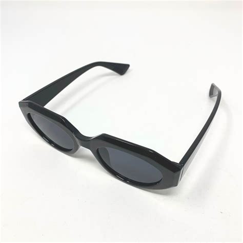 Edge And Curve Sunglasses With Polarized Lens Black Youzey