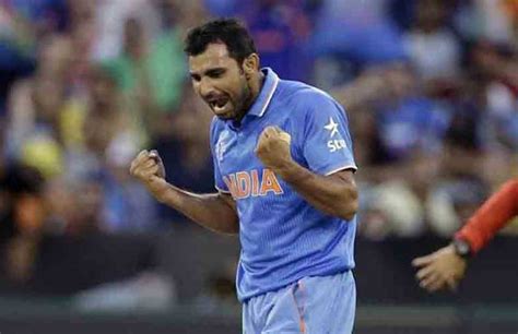 जब पैर में फ्रैक्चर होने के बावजूद Mohammed Shami ने खेला था वर्ल्ड कप