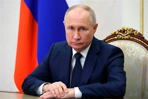 Putin Ordena Al Ejército Ruso Añadir Soldados La Hora