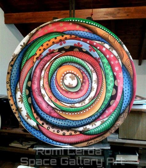 Pin By Mary Pedersen On Fabric Art In Circular Art Collage Art