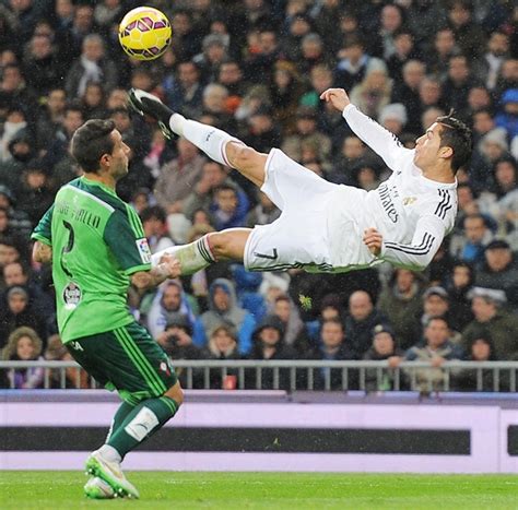 La Liga Hat Trick Hero Ronaldo Makes History Once More Cheers Real