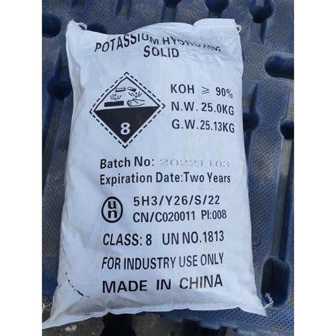 Potassium Hydroxide Solid 90 Min Flakes Caustic Potash KOH China