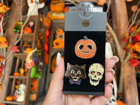 New Halloween And Halloween Horror Nights 31 Merchandise Arrives At