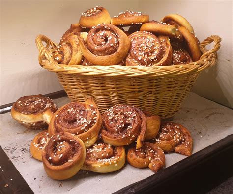 Glad kanelbullens dag! : r/sweden