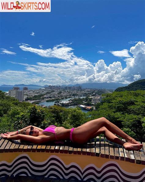 9 Hot Photos By Barbara Heck