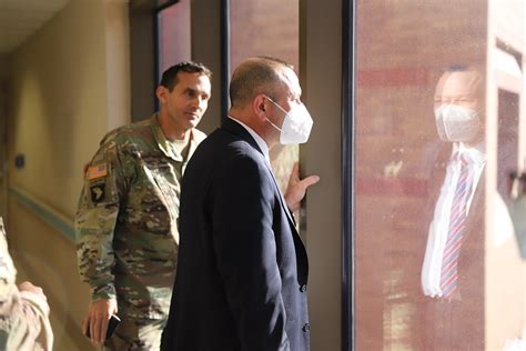 Pat Flanders Visits Brook Army Medical Center Sdd Stakeholder