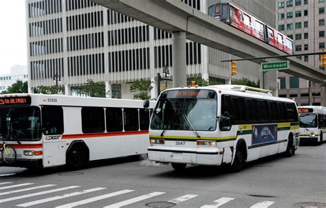 VIDEO Etats Unis Une Conductrice De Bus Sauve Un Enfant D Un An