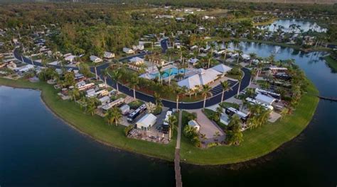 Top 3 Luxury RV Motorcoach Resorts in Florida - RiverBend