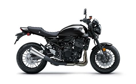Kawasaki Z900RS Review Retro Naked Bike Specs Power