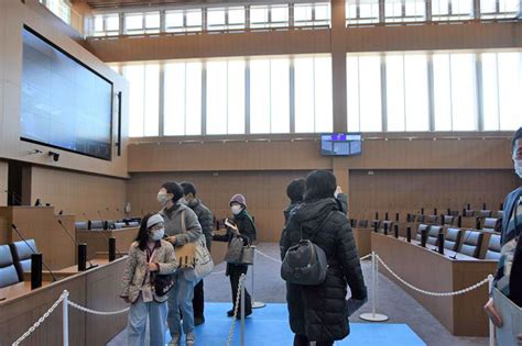 開放的な新庁舎に歓声 千葉市役所で市民見学会 大幅に定員上回る約4千人が応募 ちばとぴ！タウン